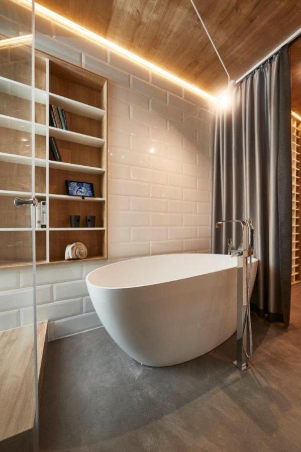 Bpr Woodnest Home With A/C Будапеща Екстериор снимка