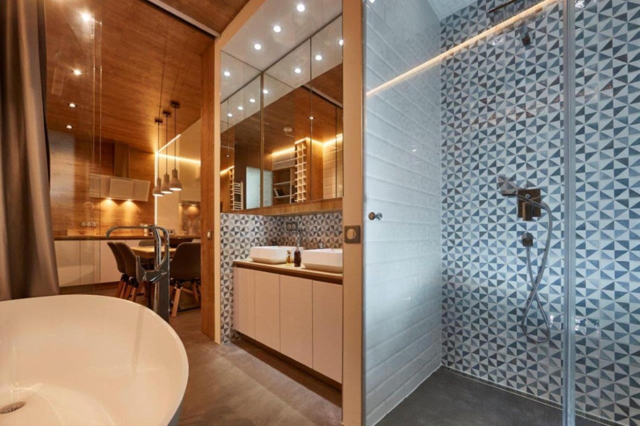 Bpr Woodnest Home With A/C Будапеща Екстериор снимка